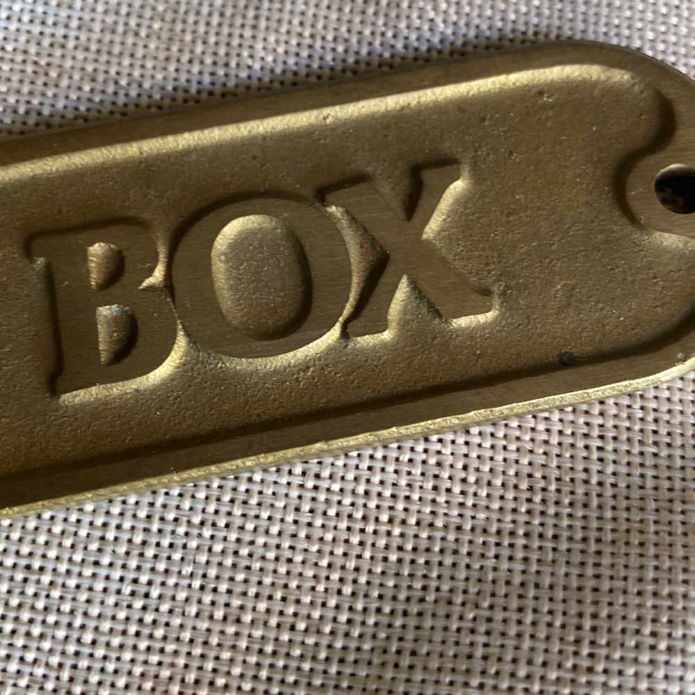 Vintage Brass Whiskey sign - Picture 3 of 6